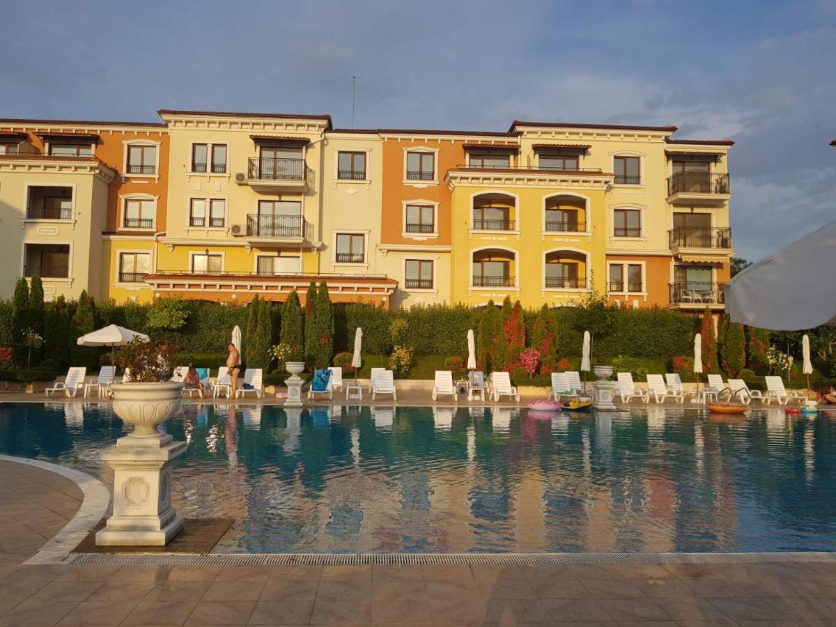 Lilia Apartments Каваци, Созопол エクステリア 写真